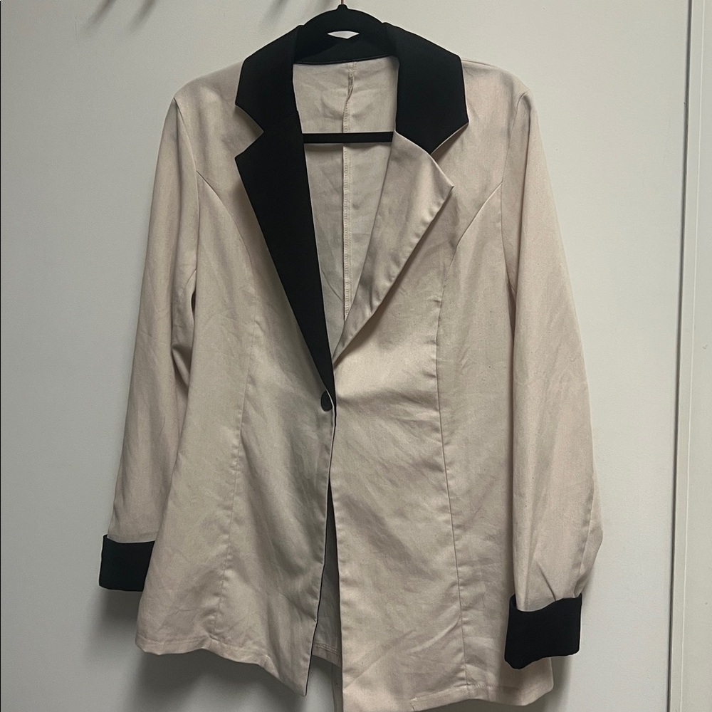 SHEIN Cream and Black Blazer